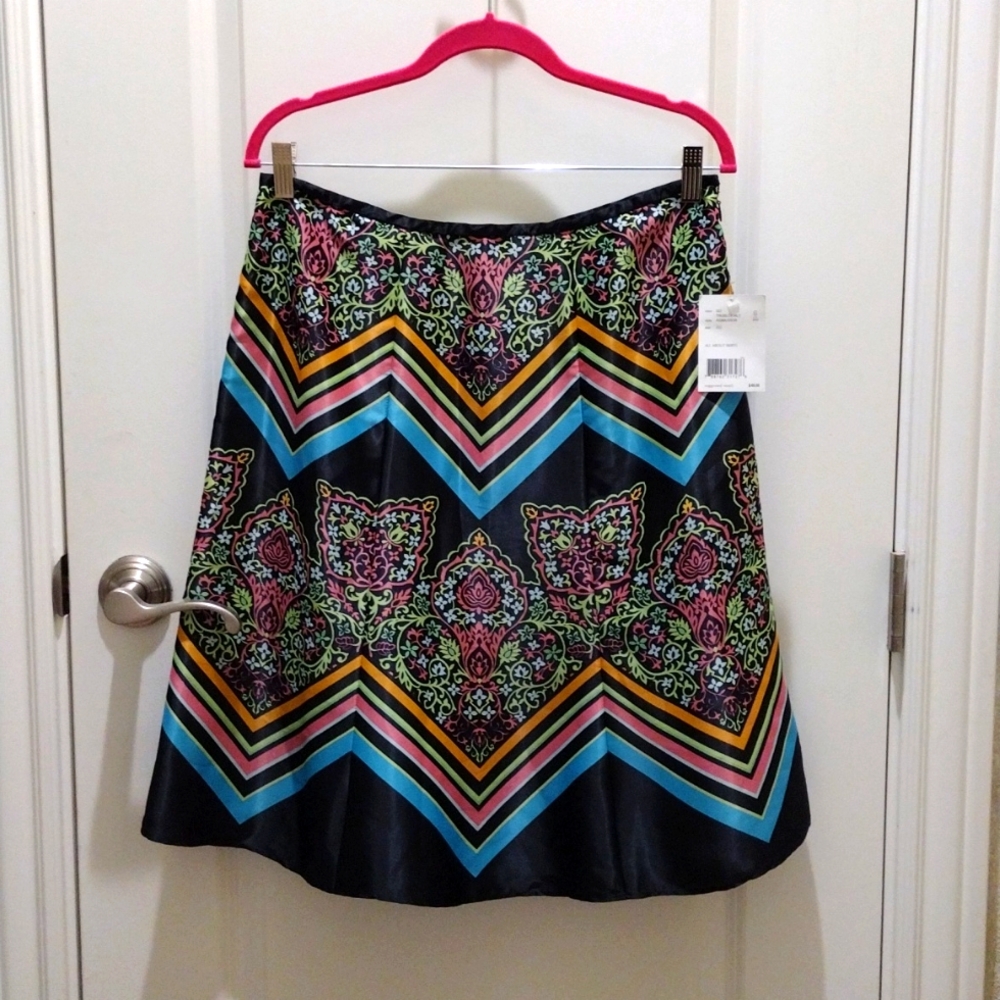 Vintage Liz Claiborne Floral Flare Skirt Sz 6 NWT